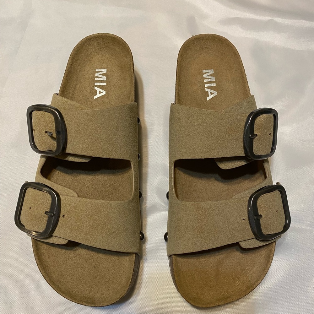 MIA Qianna Sand Amber Platform Sandals